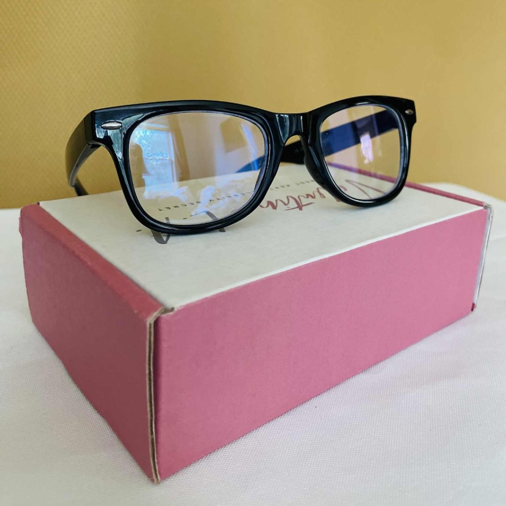 Black Classic Frame Glasses – Non-Prescription Clear Lens Retro Style